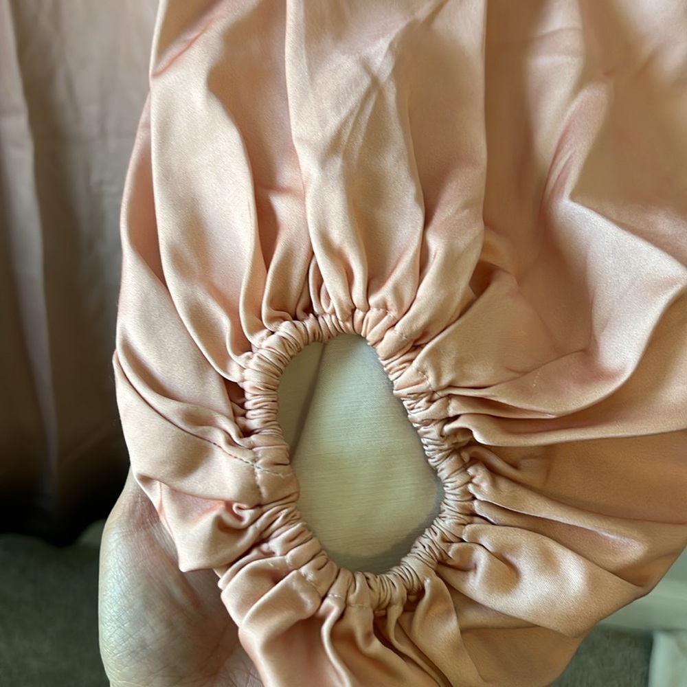 Elegant Pink Backless Dress - Picture 5 of 12